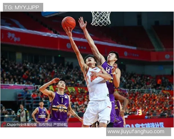 北控队与青岛队激战正酣谁能在这场对决中笑到最后